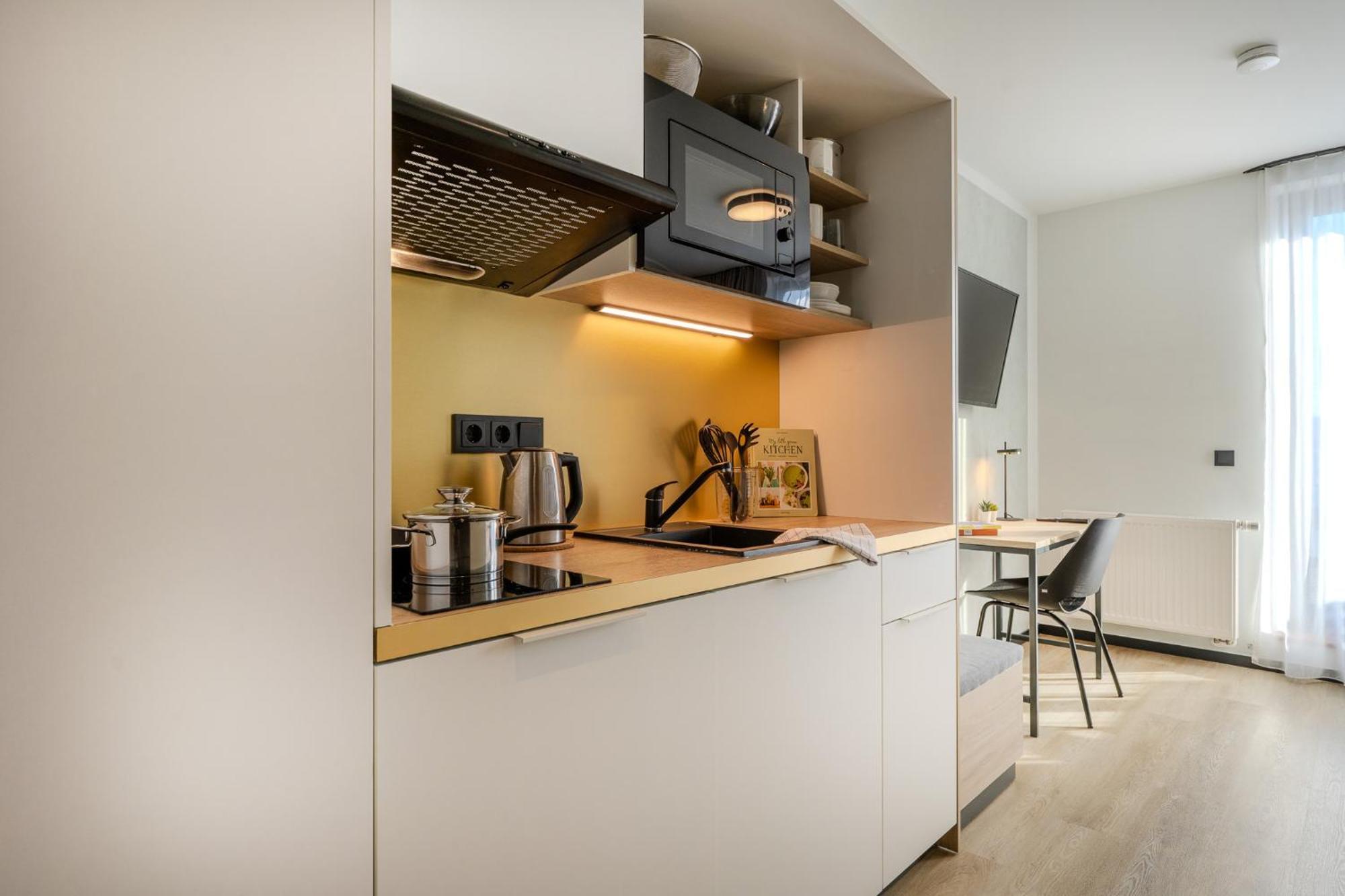 فندق The Base Berlin One المظهر الخارجي الصورة